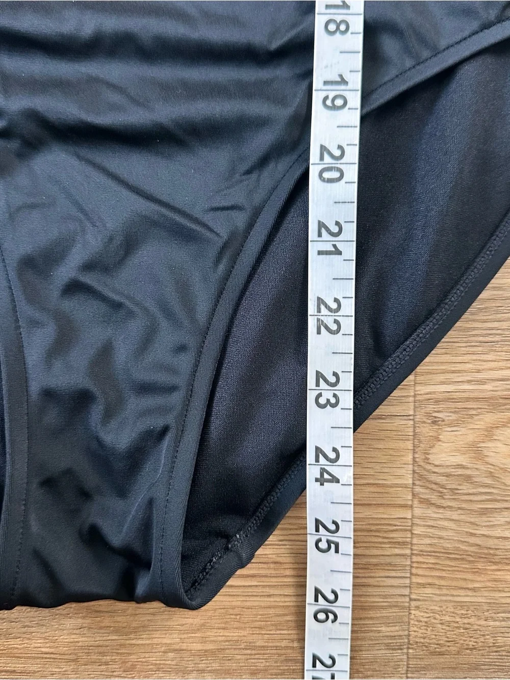 Onia‎ One Piece Swimsuit Womens Large Black Scoop Neck Classic Beach Modest EUC